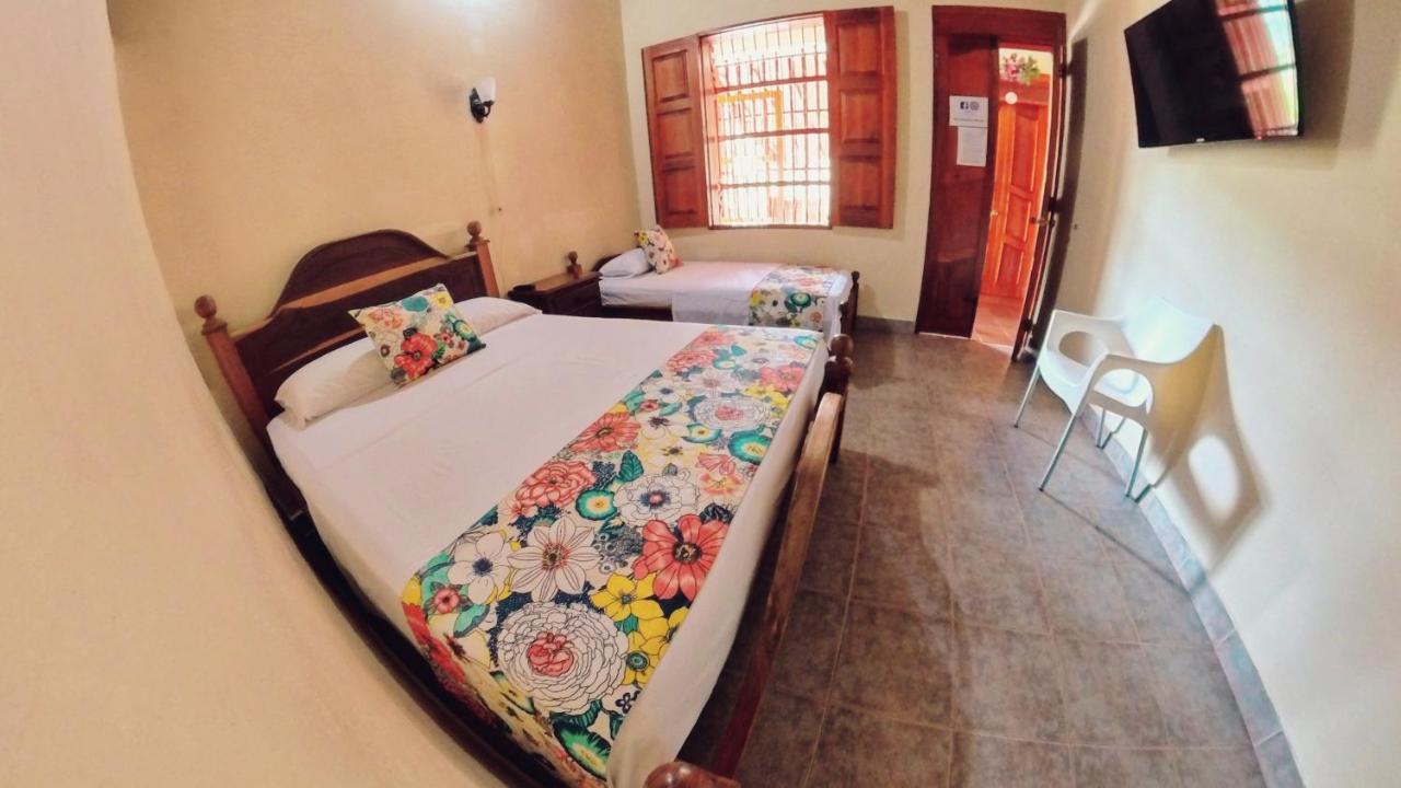 La Casa de las Flores Hostal Jardín Exterior foto